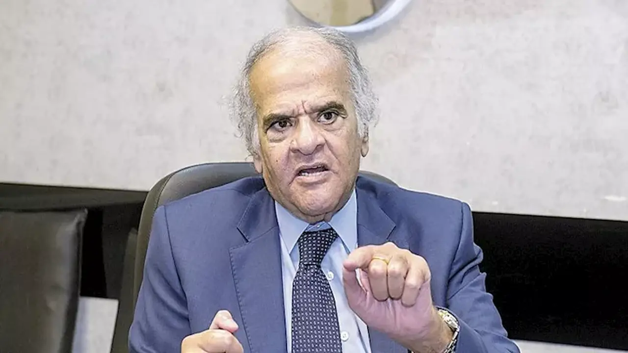 ممدوح عباس يصرف مكافأة للاعبي الزمالك بعد التتويج بالدوري